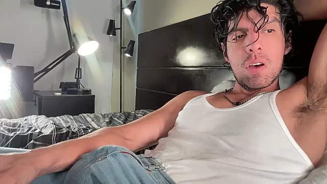 Snapshot of beranco19 chatting on 02-17-26, 10:16 beranco19 online show from 02-17-26, 10:16