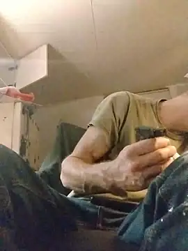 ROBERT0516 online show from 10-29-25, 04:48