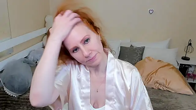 FoxySophia online show from 01-21-25, 02:05