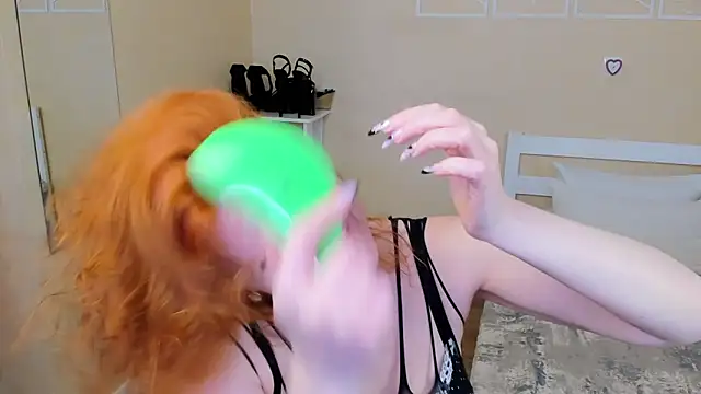 FoxySophia online show from 02-19-26, 09:11