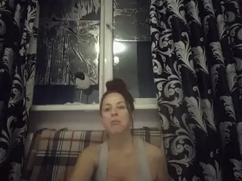 LindaStarS online show from 01-20-25, 03:39