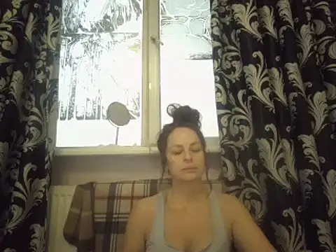 LindaStarS online show from 01-21-25, 05:27