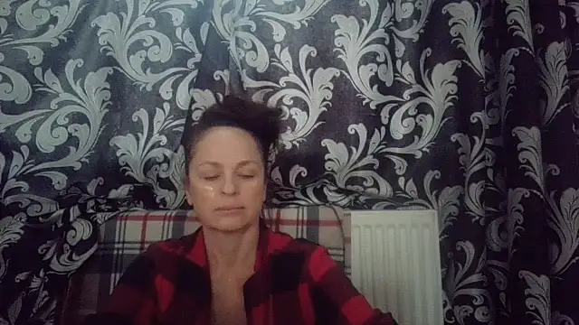 LindaStarS online show from 10-16-25, 05:52