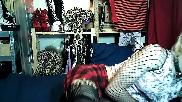 jessysky723 online show from 10-19-25, 09:48