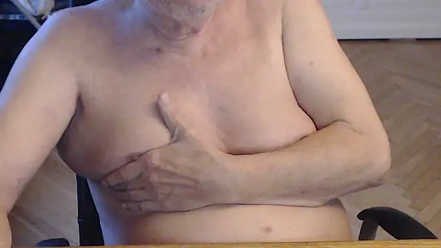 Snapshot of endastjag chatting on 01-14-25, 02:22 endastjag online show from 01-14-25, 02:22