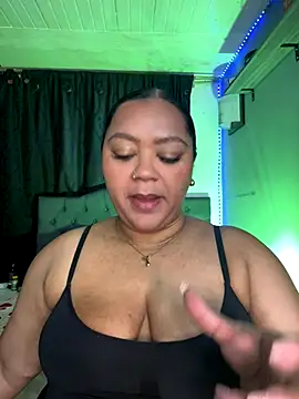 yanza2002 online show from 10-18-25, 12:02