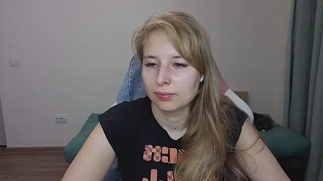 Snapshot of Jessy_Ginger chatting on 11-07-25, 01:11 Jessy Ginger online show from 11-07-25, 01:11