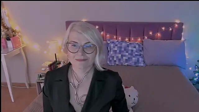 sabrinamacmarren online show from 01-07-25, 11:58