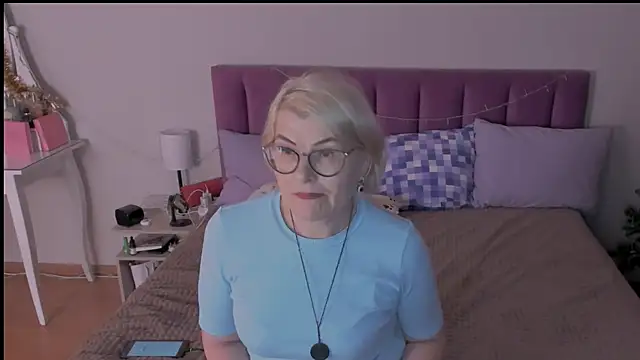 sabrinamacmarren online show from 01-15-25, 08:16