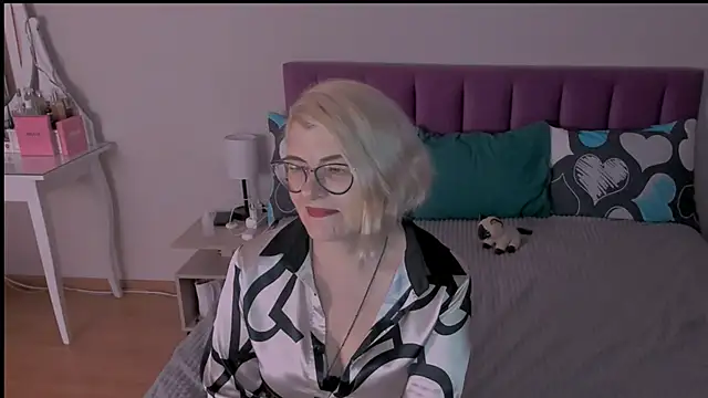 sabrinamacmarren online show from 01-24-25, 08:11