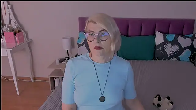 sabrinamacmarren online show from 01-25-25, 12:26