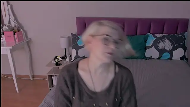 sabrinamacmarren online show from 01-26-25, 06:49