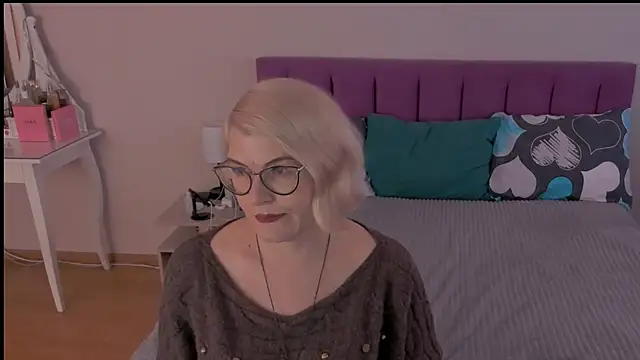 sabrinamacmarren online show from 01-26-25, 11:17