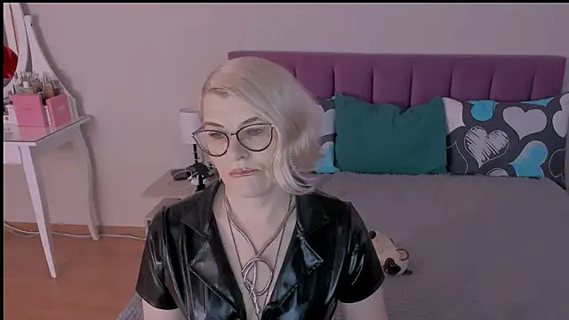 sabrinamacmarren online show from 01-27-25, 11:43