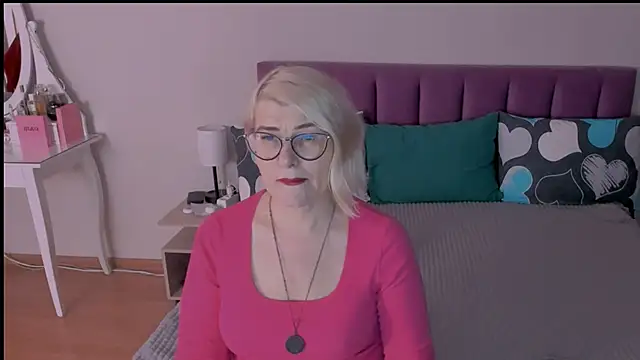 sabrinamacmarren online show from 01-29-25, 06:18