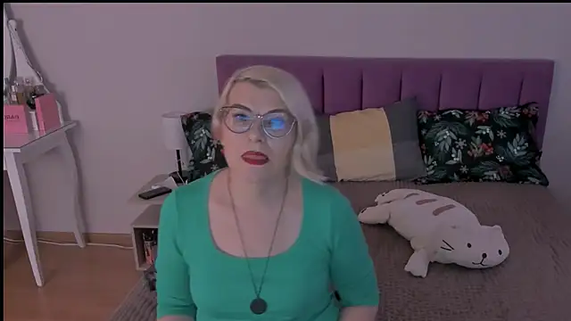 sabrinamacmarren online show from 02-02-25, 12:13