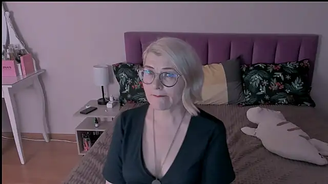 sabrinamacmarren online show from 02-02-25, 07:25