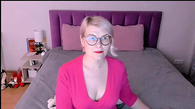 sabrinamacmarren online show from 12-03-25, 03:21