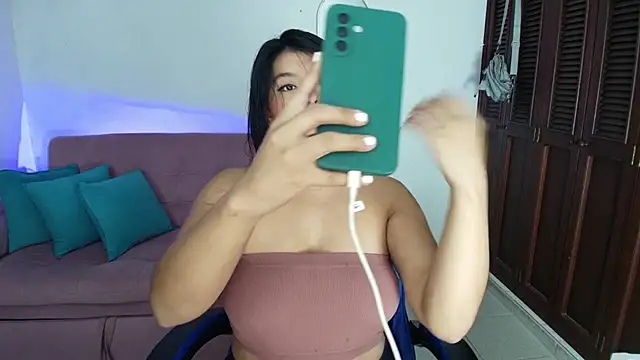 Julieta Sandia online show from 02-08-26, 01:53