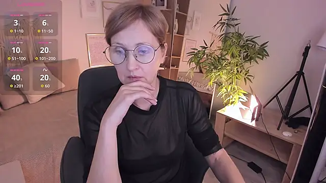 Paris Cherry online show from 01-18-26, 12:53