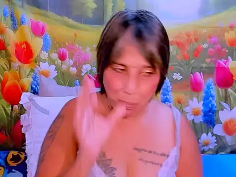 Snapshot of indianroxy chatting on 10-13-25, 06:02 indianroxy online show from 10-13-25, 06:02