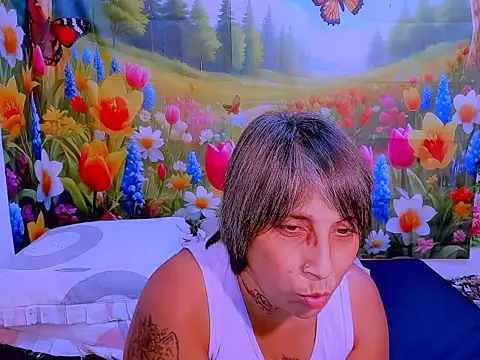 Snapshot of indianroxy chatting on 10-19-25, 04:07 indianroxy online show from 10-19-25, 04:07