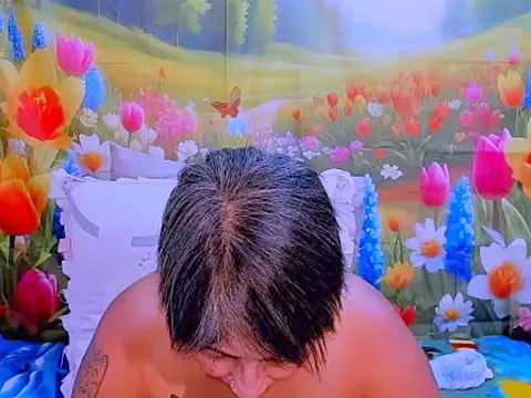 Snapshot of indianroxy chatting on 10-20-25, 06:52 indianroxy online show from 10-20-25, 06:52