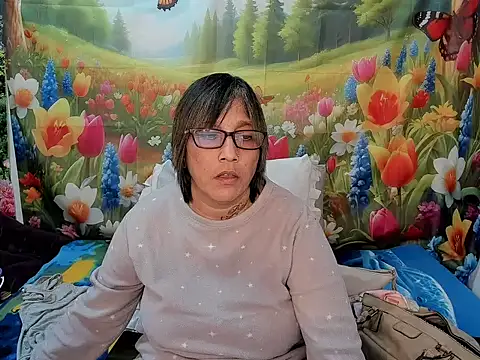 Snapshot of indianroxy chatting on 11-09-25, 04:49 indianroxy online show from 11-09-25, 04:49