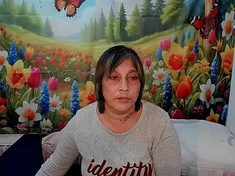 Snapshot of indianroxy chatting on 11-14-25, 04:49 indianroxy online show from 11-14-25, 04:49