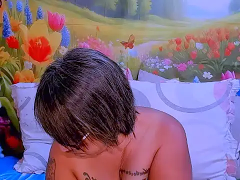 Snapshot of indianroxy chatting on 11-20-25, 08:25 indianroxy online show from 11-20-25, 08:25