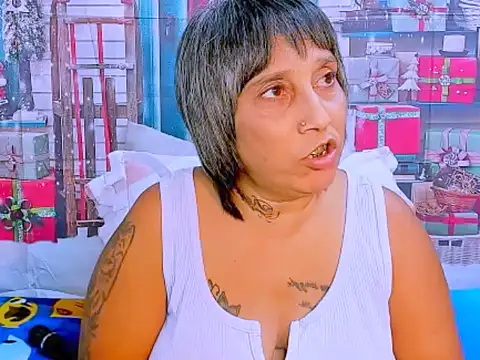 indianroxy online show from 12-19-25, 04:36