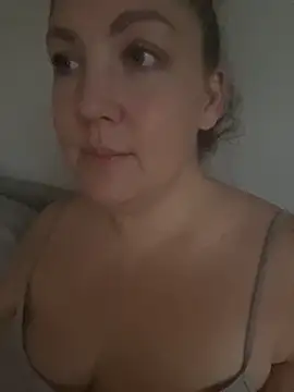 Anna Alexa online show from 11-13-25, 07:07