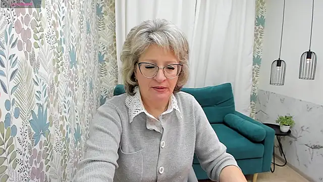 EvelynJoyful online show from 02-03-25, 05:18