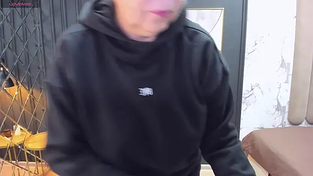 LindaPassionate online show from 02-21-25, 05:24