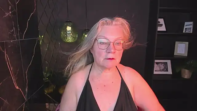 NataliMellow online show from 10-13-25, 01:11