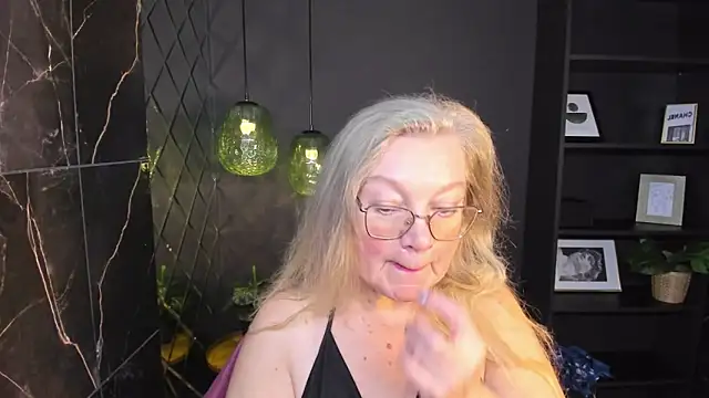 NataliMellow online show from 12-16-25, 01:16