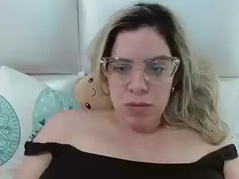 ashlymoon online show from 12-17-24, 04:11