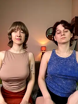 Snapshot of Jitoon_Exe chatting on 10-26-25, 08:04 Jitoon Exe online show from 10-26-25, 08:04