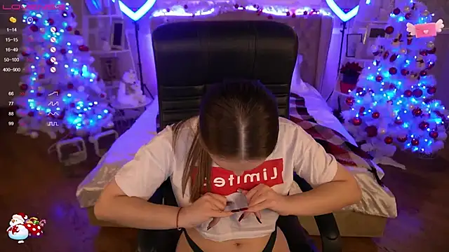 FoxyShy online show from 12-20-24, 01:00