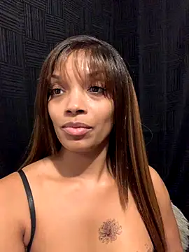 Snapshot of Rakiyahcharms chatting on 10-11-25, 06:17 Rakiyahcharms online show from 10-11-25, 06:17