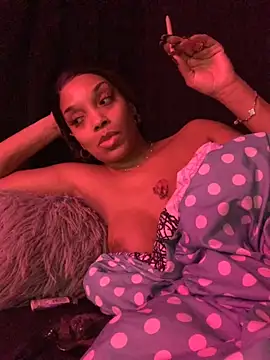 Snapshot of Rakiyahcharms chatting on 11-02-25, 10:28 Rakiyahcharms online show from 11-02-25, 10:28