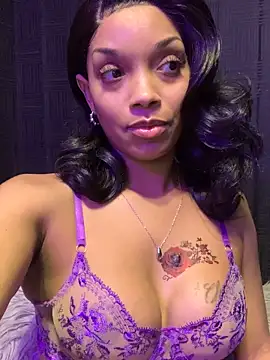 Snapshot of Rakiyahcharms chatting on 11-07-25, 10:10 Rakiyahcharms online show from 11-07-25, 10:10