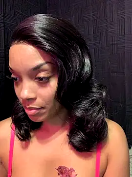 Snapshot of Rakiyahcharms chatting on 11-15-25, 10:15 Rakiyahcharms online show from 11-15-25, 10:15