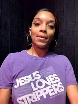 Snapshot of Rakiyahcharms chatting on 11-16-25, 06:13 Rakiyahcharms online show from 11-16-25, 06:13