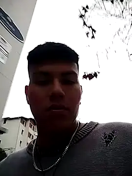 Snapshot of mikeeeeeell chatting on 11-01-25, 06:59 mikeeeeeell online show from 11-01-25, 06:59