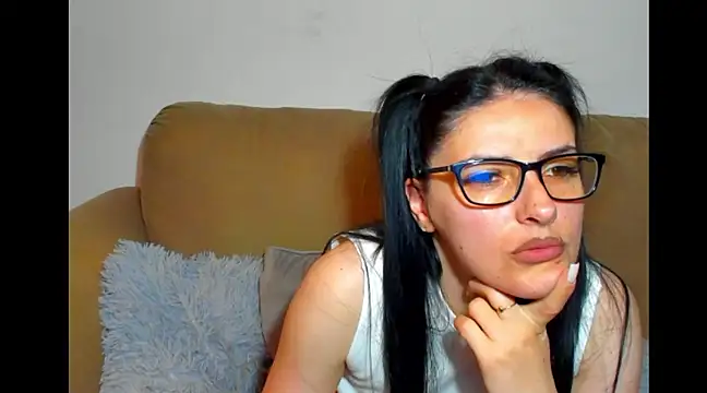 GlamourousKassy online show from 03-14-25, 08:49