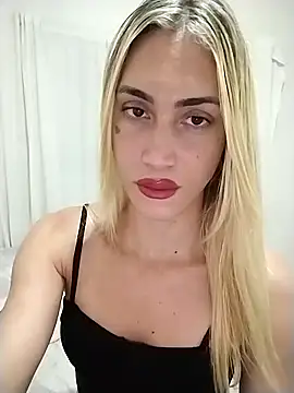 Snapshot of Ellenurach chatting on 12-22-25, 03:14 Ellenurach online show from 12-22-25, 03:14