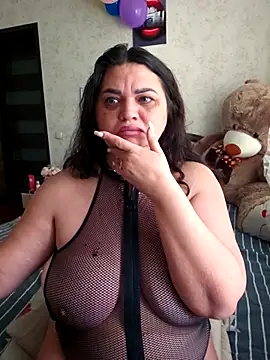 littleRikka online show from 04-17-26, 06:05