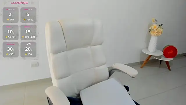 renata t  online show from 10-25-25, 11:07