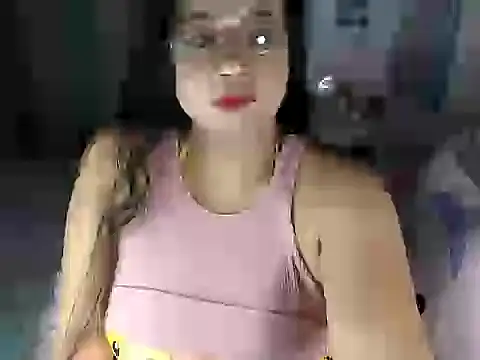 hersheykisses07 online show from 02-18-26, 03:35